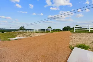 11288 S Fm 1174, Bertram, TX 78605 - Photo 10