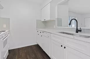 7200 Creekside Dr, Austin, TX 78752 - Photo 6