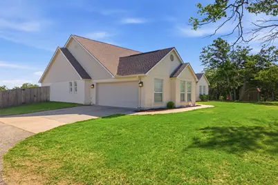 71 Wrangler Drive, Morgans Point, TX 76513 - Photo 10