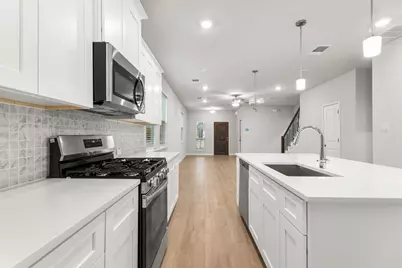 320 Windstar Road, Liberty Hill, TX 78642 - Photo 10