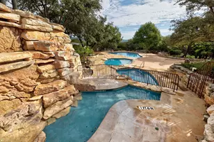 19621 Tranquility Fls Cv, Lago Vista, TX 78645 - Photo 34