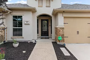 217 Serrano St, Georgetown, TX 78628 - Photo 2