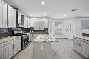 6025 Ronchamps Dr, Round Rock, TX 78681 - Photo 12