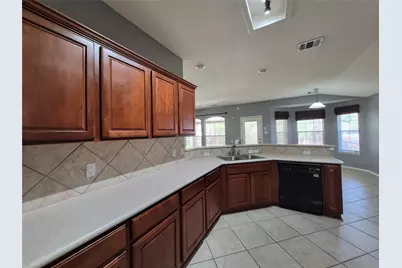 11600 Fletcher Hall Lane, Austin, TX 78717 - Photo 10