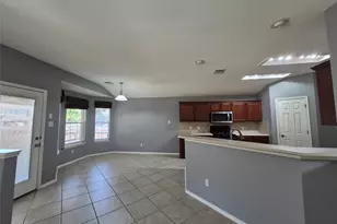 11600 Fletcher Hall Ln, Austin, TX 78717 - Photo 6