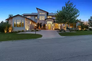 204 Ringtail Stream Dr, Lakeway, TX 78738 - Photo 1