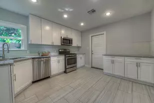 2011 Fort View Rd, Austin, TX 78704 - Photo 14