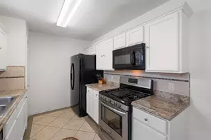 1309 Mallard Ln, Taylor, TX 76574 - Photo 8