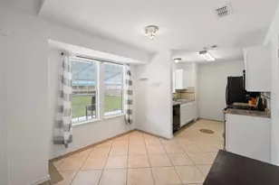 1309 Mallard Ln, Taylor, TX 76574 - Photo 6