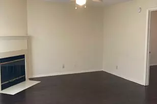 502 W 17th St, Austin, TX 78701 - Photo 2