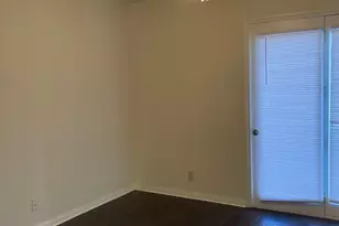502 W 17th St, Austin, TX 78701 - Photo 4
