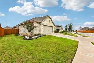 330 Bay Breeze Dr, Kyle, TX 78640 - Photo 4