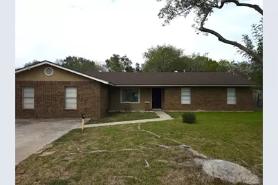 1648 Eastwood Drive, Seguin, TX 78155 - Photo 2