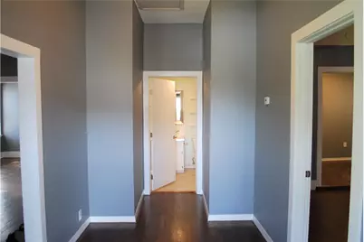 2317 E 2nd Street, Austin, TX 78702 - Photo 2