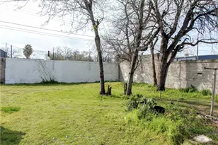 2317 E 2nd St, Austin, TX 78702 - Photo 22
