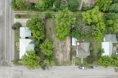 809 E Fannin Street, Luling, TX 78648 - Photo 14