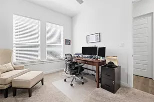 645 Treaty Oak Dr, Georgetown, TX 78628 - Photo 20