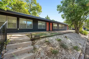 2201 Leon St, Austin, TX 78705 - Photo 2