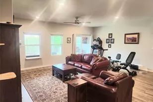 180 Golden Gate Ln, Kyle, TX 78640 - Photo 6