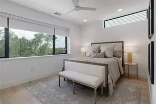 3406 E 17th St, Austin, TX 78721 - Photo 8