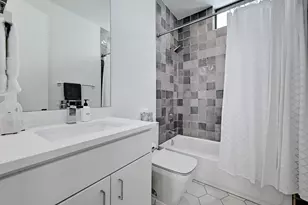 3406 E 17th St, Austin, TX 78721 - Photo 14