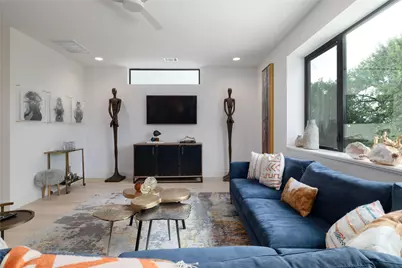 3406 E 17th Street #5, Austin, TX 78721 - Photo 2