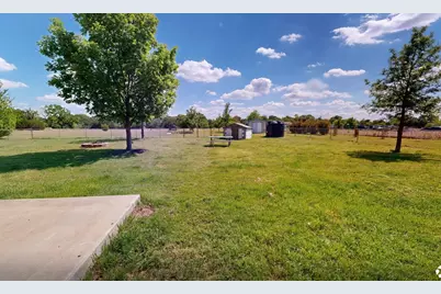 913 County Road 220, Florence, TX 76527 - Photo 24