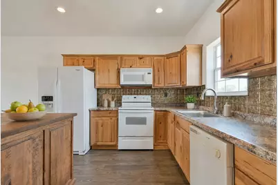 5043 Old Waelder Road, Flatonia, TX 78941 - Photo 14