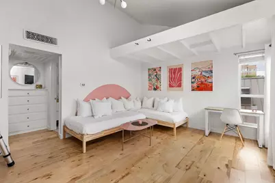 1000 W 26th Street #208, Austin, TX 78705 - Photo 8