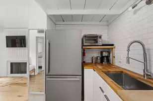 1000 W 26th St, Austin, TX 78705 - Photo 8