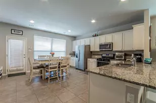 352 S Brook Dr, Leander, TX 78641 - Photo 4