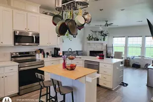 2001 Sunflower Row, Coupland, TX 78615 - Photo 4