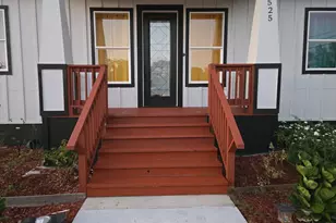 1525 Waco St, Gonzales, TX 78629 - Photo 2