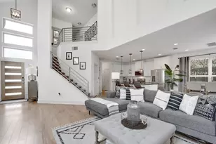 9710 Tanglemede St, Austin, TX 78748 - Photo 6