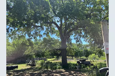 135 Belton Street, McDade, TX 78650 - Photo 2