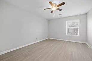 9804 Parliament House Rd, Austin, TX 78729 - Photo 18