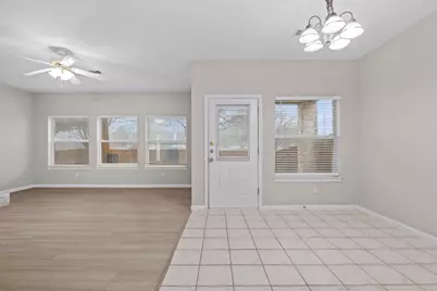 9804 Parliament House Road #B, Austin, TX 78729 - Photo 16