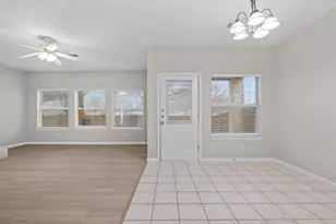 9804 Parliament House Rd, Austin, TX 78729 - Photo 16