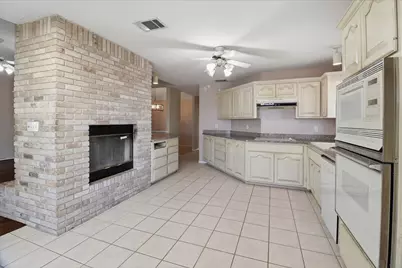 166 Turkey Run, Meadowlakes, TX 78654 - Photo 10