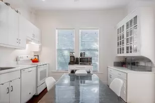 1159 Navasota St, Austin, TX 78702 - Photo 6
