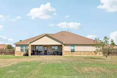 106 Eland Avenue, Bastrop, TX 78602 - Photo 4