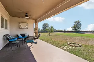 106 Eland Ave, Bastrop, TX 78602 - Photo 36