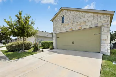 2800 Joe Dimaggio Boulevard #96, Round Rock, TX 78665 - Photo 2