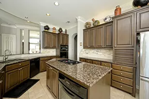 4912 Interlachen Ln, Austin, TX 78747 - Photo 8