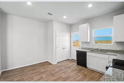 121 Adze Drive, Liberty Hill, TX 78642 - Photo 6