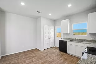 121 Adze Dr, Liberty Hill, TX 78642 - Photo 6