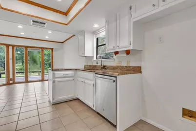 9002 Bubbling Springs Trail, Austin, TX 78729 - Photo 14