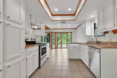 9002 Bubbling Springs Trail, Austin, TX 78729 - Photo 16