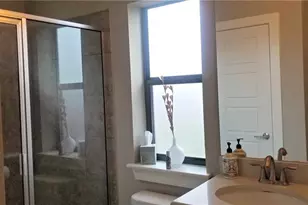 2020 Tripshaw Ln, Austin, TX 78741 - Photo 16