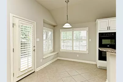 10009 Buffalo Lake Lane, Austin, TX 78747 - Photo 14